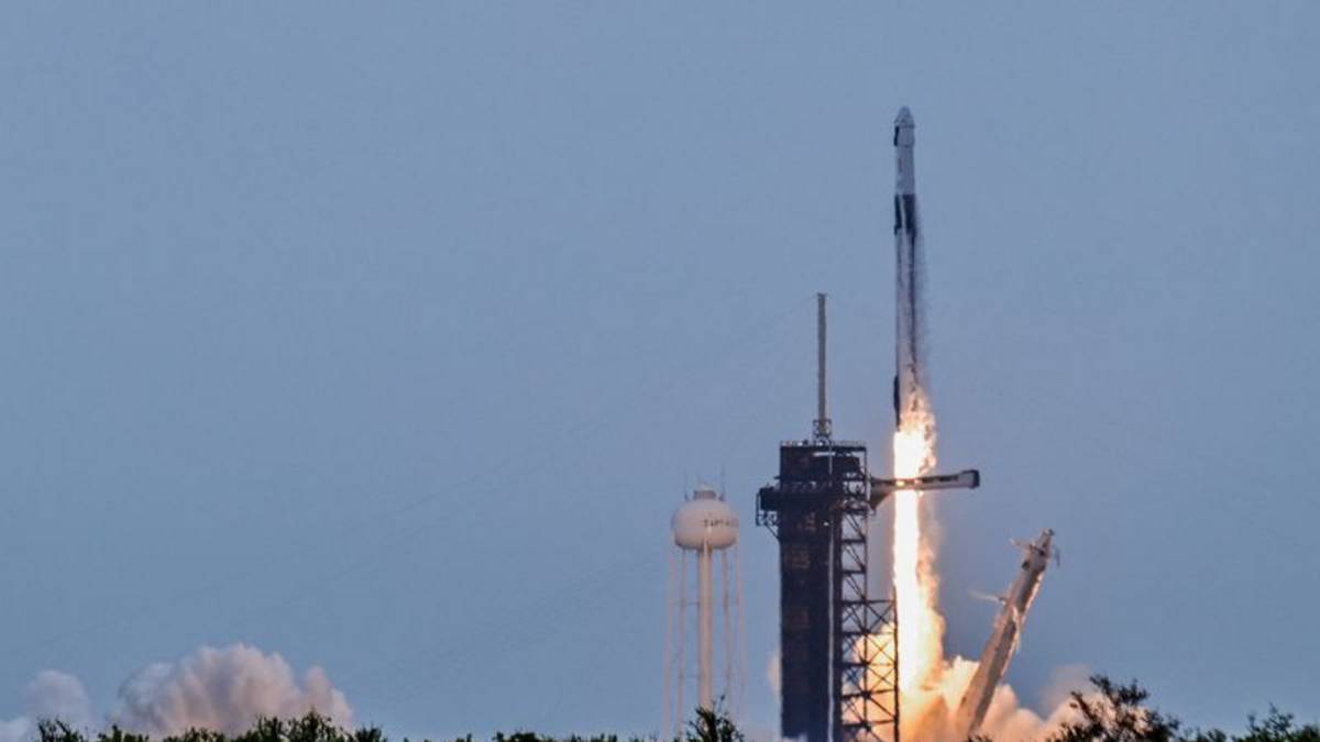SpaceX lanza una tripulación conjunta de astronautas a la EEI en la ...
