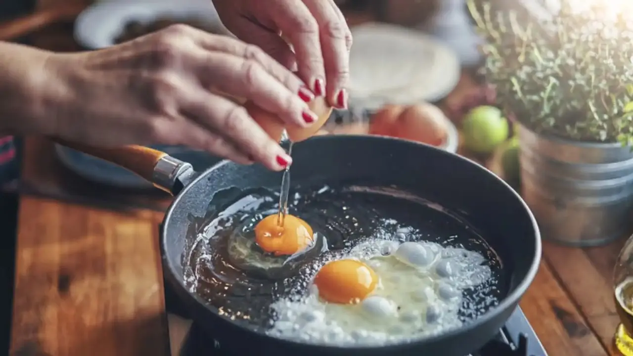Por qué comemos cada vez más huevos al punto de que Argentina es el segundo consumidor del mundo: las razones detrás del nuevo hábito