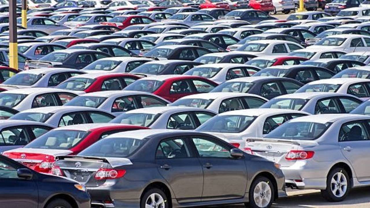 Cuánto cuesta el Toyota Yaris. 