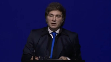 Noche de furia de Milei: atacó a Kicillof, denunció fraude y habló de "cadáveres en la calle"