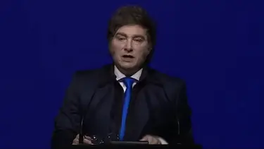Noche de furia de Milei: atacó a Kicillof, denunció fraude y habló de "cadáveres en la calle"
