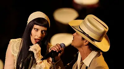 Lady Gaga y Bruno Mars lideran las nominaciones a los Video Music Awards de MTV Lady Gaga y Bruno Mars lideran las nominaciones a los Video Music Awards de MTV