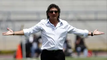 Jugó en San Lorenzo y Huracán,  dirigió 11 equipos de Primera y estuvo 65 días secuestrado: "Volví a nacer"