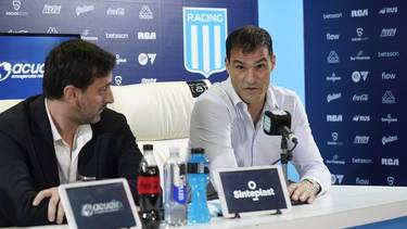 Racing agitado: palos de Saja a Salas por irse a River y Roger Martínez habló de su vuelta