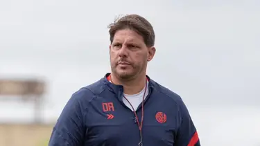 En San Lorenzo, Ayude patea el tablero y mete cambios para jugar vs. Vélez: la formación