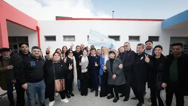 Elecciones 2025: en unidad, Axel Kicillof salió a hacer campaña antes del cierre de alianzas
