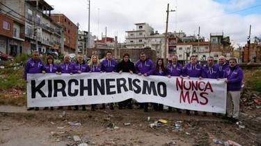 Mientras Milei hostiga por cadena nacional, la oposición sigue presionando en Diputados