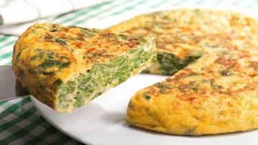 Receta de tortilla de acelga: cómo hacerla en 4 pasos