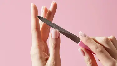 Esta es la única forma de uñas que las manicuras expertas recomiendan hacerse: "No se pueden romper"