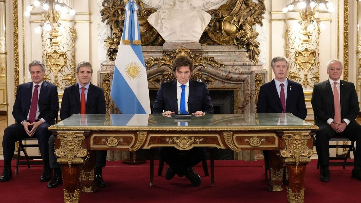 Javier Milei y sus medidas de Gobierno EN VIVO: últimas noticias del ...