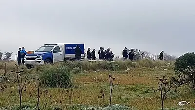Macabro hallazgo en Mar del Plata: encuentran un hombre atado y calcinado en un descampado Macabro hallazgo en Mar del Plata: encuentran un hombre atado y calcinado en un descampado