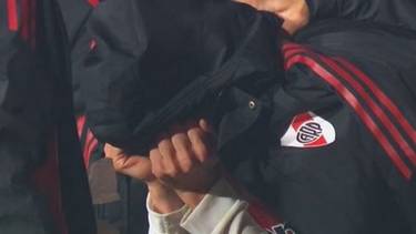 Desgarrador: el desconsolado llanto de Pezzella por su lesión en River vs. Independiente