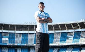 Rojo ya se entrenó en Racing: cuándo puede jugar y el papelón dirigencial | Racing club