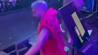 Qué le pasó al cantante de Dale Q' Va. Accidente de David Ortiz el cantante de Dale Q' Va. Accidente el recital de Dale Q' Va en Córdoba. Qué le pasó al cantante de Dale Q' Va. Accidente de David Ortiz el cantante de Dale Q' Va. Accidente el recital de Dale Q' Va en Córdoba.