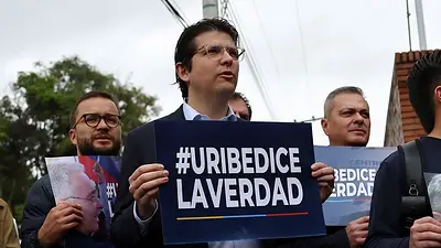 Muere senador y precandidato presidencial colombiano Miguel Uribe tras dos meses de sufrir atentado Muere senador y precandidato presidencial colombiano Miguel Uribe tras dos meses de sufrir atentado