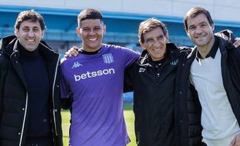 El plan de Racing para que Rojo sea habilitado y pueda jugar el Clausura | Racing club