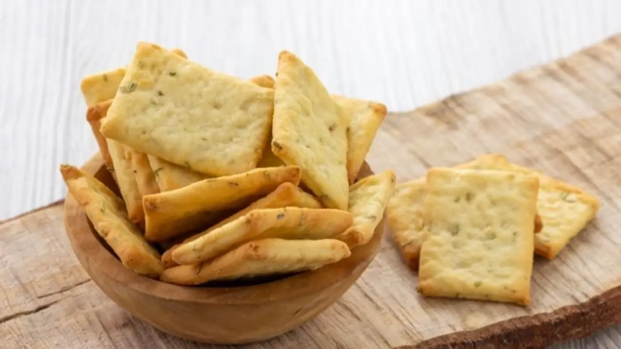 Receta de galletitas de garbanzo. Snack saludables para llevar al trabajo. Ideas de snacks con garbanzos. Snacks de garbanzos cómo hacerlos.