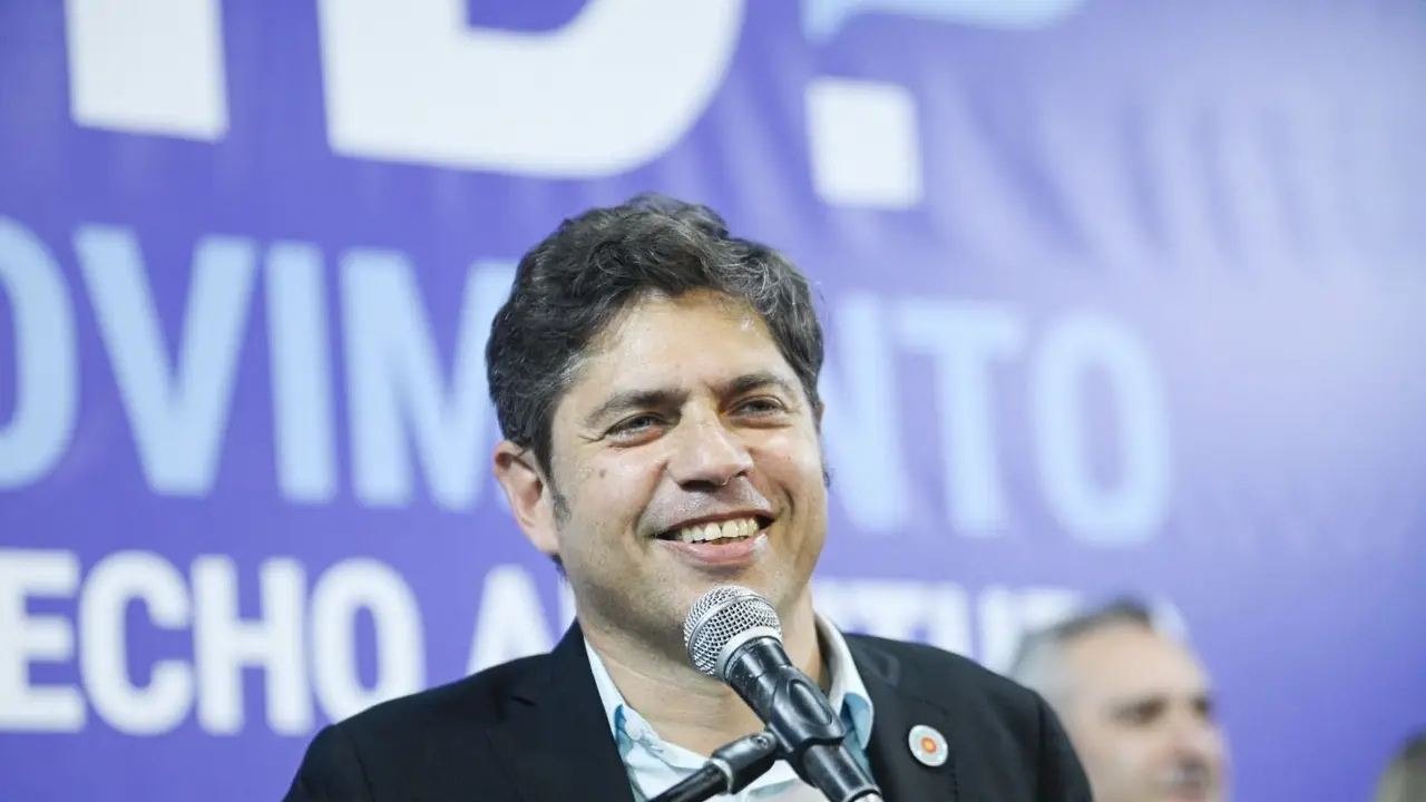 “No es momento de guardarse nada”: la arenga de Kicillof en un plenario en La Plata
