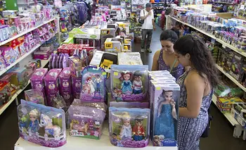 Asfixia, perforaciones e intoxicación: juguetes peligrosos en la era de Milei | Venta de juguetes
