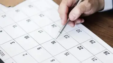 Quiénes tienen feriado el viernes 15 y domingo 17 de agosto 2025: qué confirmó el gobierno de Milei