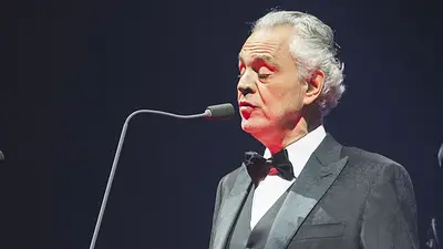 Andrea Bocelli, cantando Andrea Bocelli, cantando