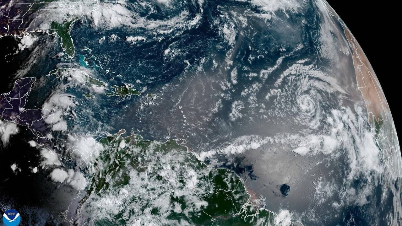 Alertan por un huracán que llegará al Atlántico en 48 horas