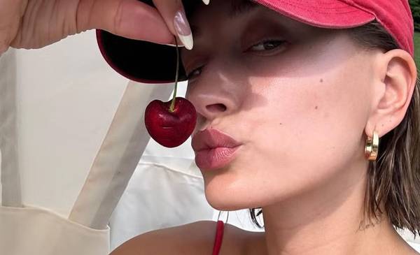 Cherry Nails: así son las uñas en tendencia para todo agosto 2025