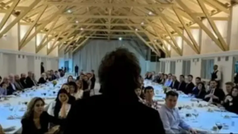 Francella, empanadas y miedo por la gobernabilidad: así fue la cena secreta de Milei con diputados en Olivos