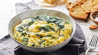 Receta de polenta con espinaca. Cómo hacer una polenta con verdura. Recetas innovadoras de polenta con verdura. Receta de polenta con espinaca. Cómo hacer una polenta con verdura. Recetas innovadoras de polenta con verdura.