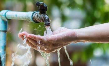 La Justicia suspendió el DNU que permitía cortes de agua por falta de pago | Aysa