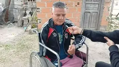 El duro relato de un hombre con discapacidad al que el Gobierno le sacó su pensión: "No puedo cubrir mis necesidades básicas" El duro relato de un hombre con discapacidad al que el Gobierno le sacó su pensión: "No puedo cubrir mis necesidades básicas"