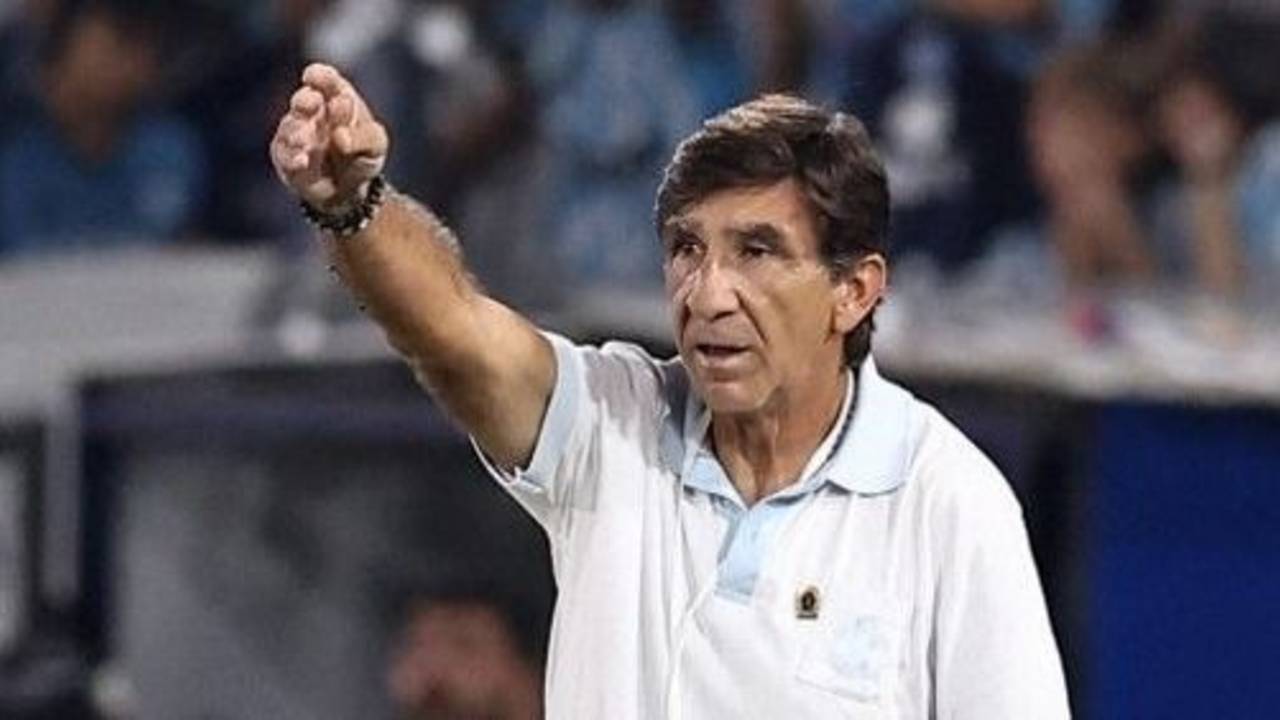 Los dos titulares de Racing que Costas borró para jugar vs. Tigre por el Clausura