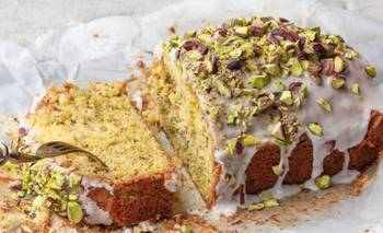 Receta sin harina y sin azúcar de budín de pistachos keto | Recetas de cocina