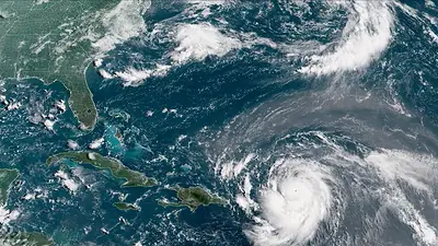 Huracán Erin, de categoría 4, sigue intensificándose, según el NHC Huracán Erin, de categoría 4, sigue intensificándose, según el NHC
