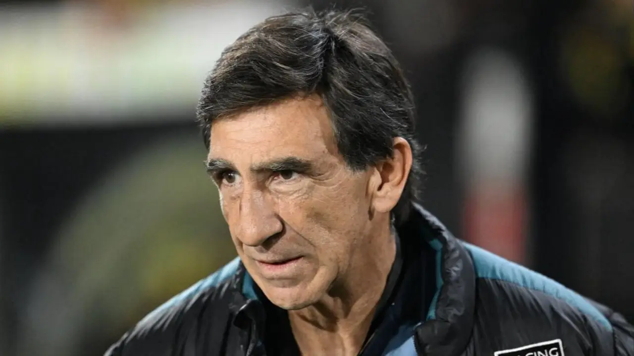 Lo llamó Costas para Racing, la rompió en la B y ahora se va a jugar a Europa