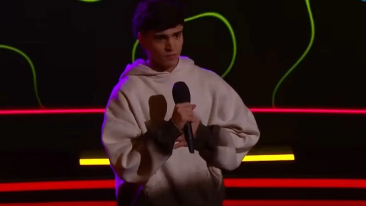 Qué participante del equipo de Luck Ra se olvidó la letra en plena presentación. Knock Out de Federico Mestre en La Voz Argentina.