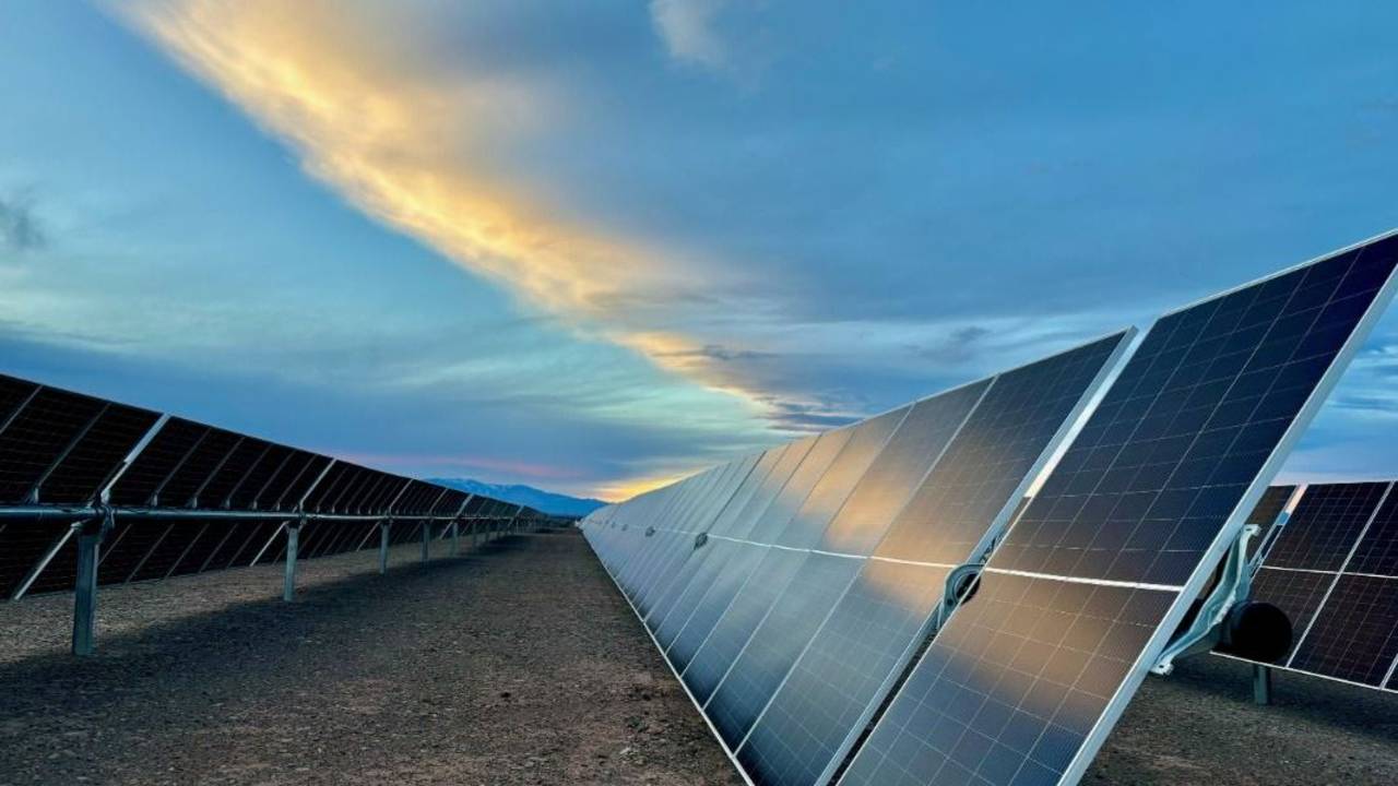 Parque solar El Quemado YPF Luz