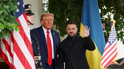 Cómo un diseñador ucraniano ayudó a Zelenski a vestirse para la diplomacia de Trump Cómo un diseñador ucraniano ayudó a Zelenski a vestirse para la diplomacia de Trump