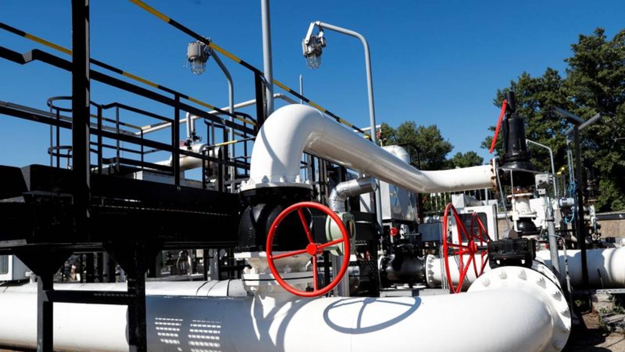 Se reanuda el flujo de petróleo a Hungría y Eslovaquia a través del oleoducto Druzhba, según autoridades
