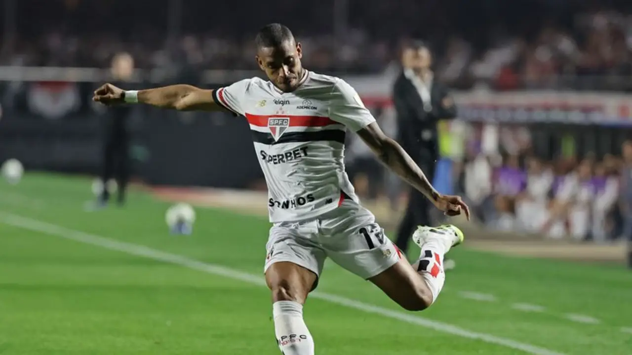 Racing Club vence a Peñarol y avanza a cuartos de la Libertadores; clasifican Vélez Sarsfield y São Paulo