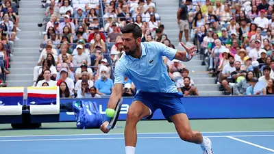 Djokovic busca sobreponerse a la edad y conseguir la gloria en el Abierto de EEUU Djokovic busca sobreponerse a la edad y conseguir la gloria en el Abierto de EEUU