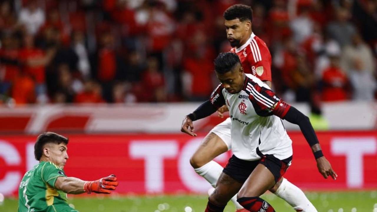 Estudiantes pasa a cuartos de la Libertadores tras empatar con Cerro Porteño; clasifica Flamengo