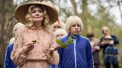 La inquietante miniserie de Disney Plus que revela los secretos de un culto real La inquietante miniserie de Disney Plus que revela los secretos de un culto real