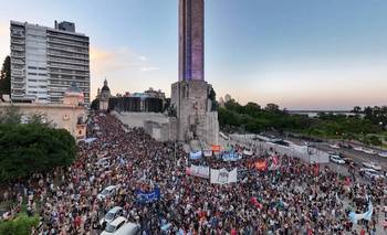 Sindicatos marcharán contra la presencia de Milei en Rosario: "Persona no grata" | Milei en la bolsa de comercio