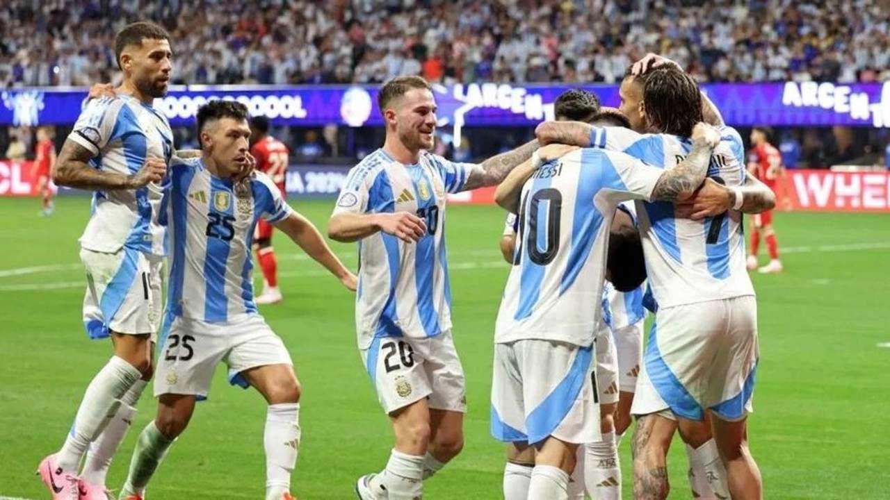 Selección Argentina, Lionel Messi, Lionel Scaloni, FIFA.