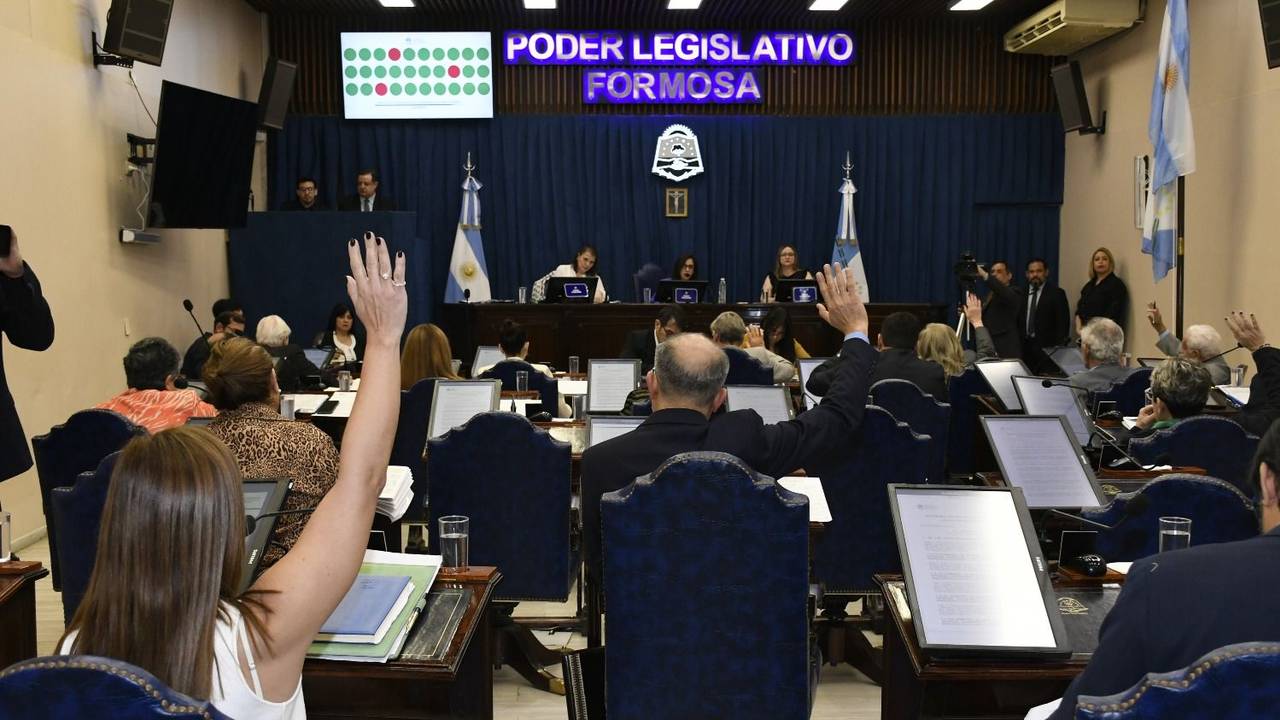 Derechos laborales y régimen financiero: las principales modificaciones a la Constitución formoseña