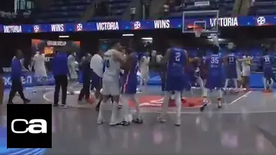 Escándalo con la Selección Argentina de básquet: perdió con República Dominicana y terminó a las piñas Escándalo con la Selección Argentina de básquet: perdió con República Dominicana y terminó a las piñas