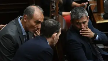Los Menem salen a intentar despegarse de los audios de la coima