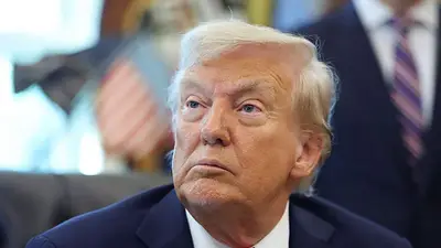 Trump dice que militares de EEUU pueden o no desplegarse en Chicago Trump dice que militares de EEUU pueden o no desplegarse en Chicago