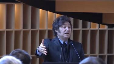 En medio del escándalo de coimas, Milei sorprendió con una anécdota: "Hay que discutir la mía"